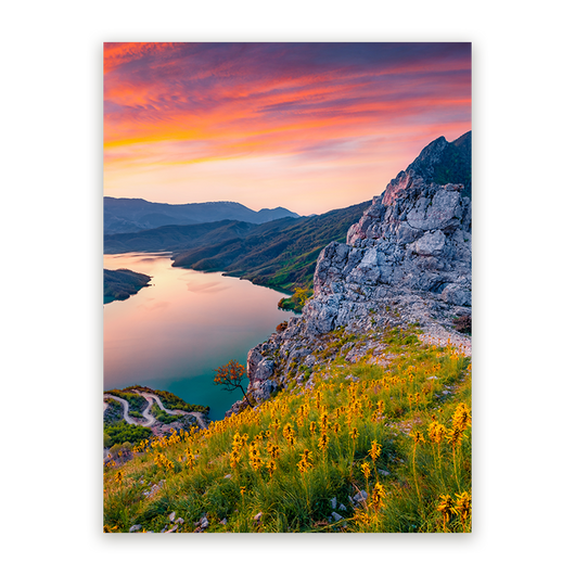 Schilderij Bergen bij Dageraad